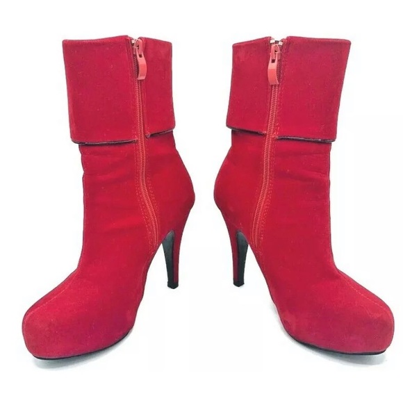 Crape Myrtle Red Velvet Heel Boots with Buttons - Picture 3 of 12